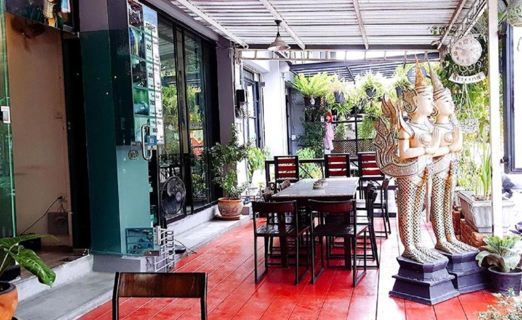 Bake Room Hostel เชียงใหม่ ภายนอก รูปภาพ